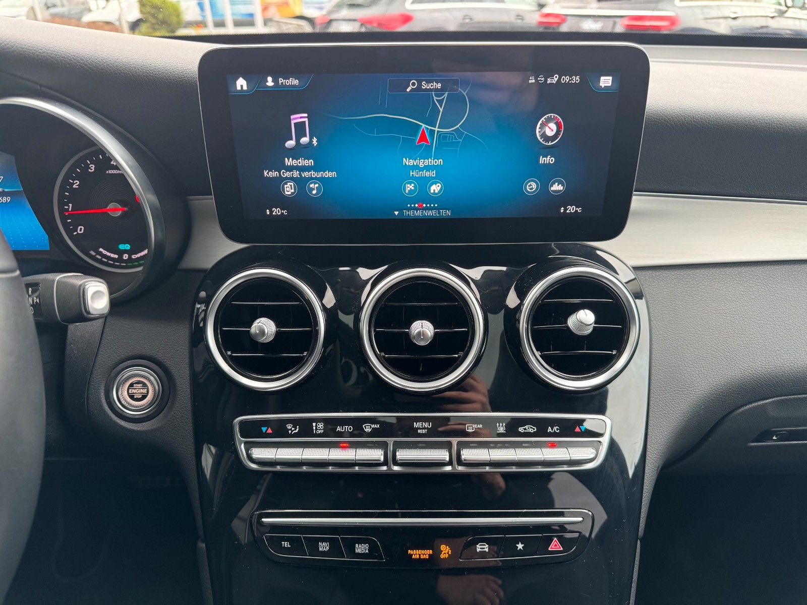 Mercedes-Benz GLC 200 4M AMG+Pano+Distr+StandH+AHK+360+HUD