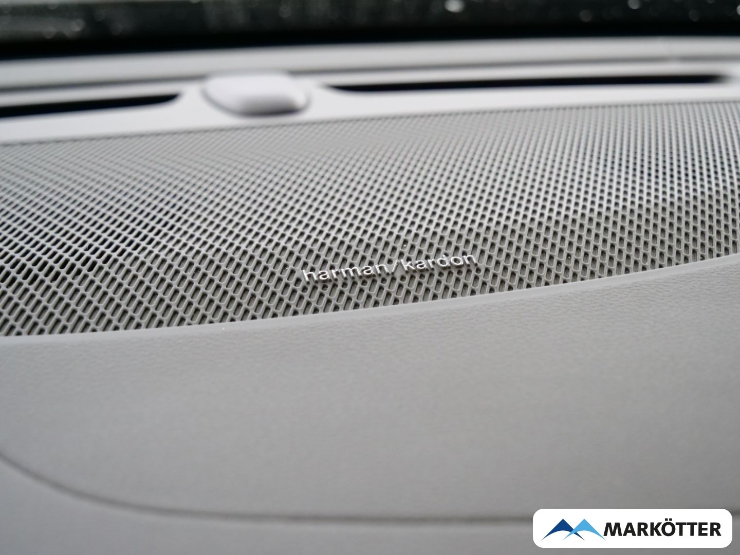 Volvo V60 T6 AWD Recharge Plus Bright  AHK/STHZ/PANO/