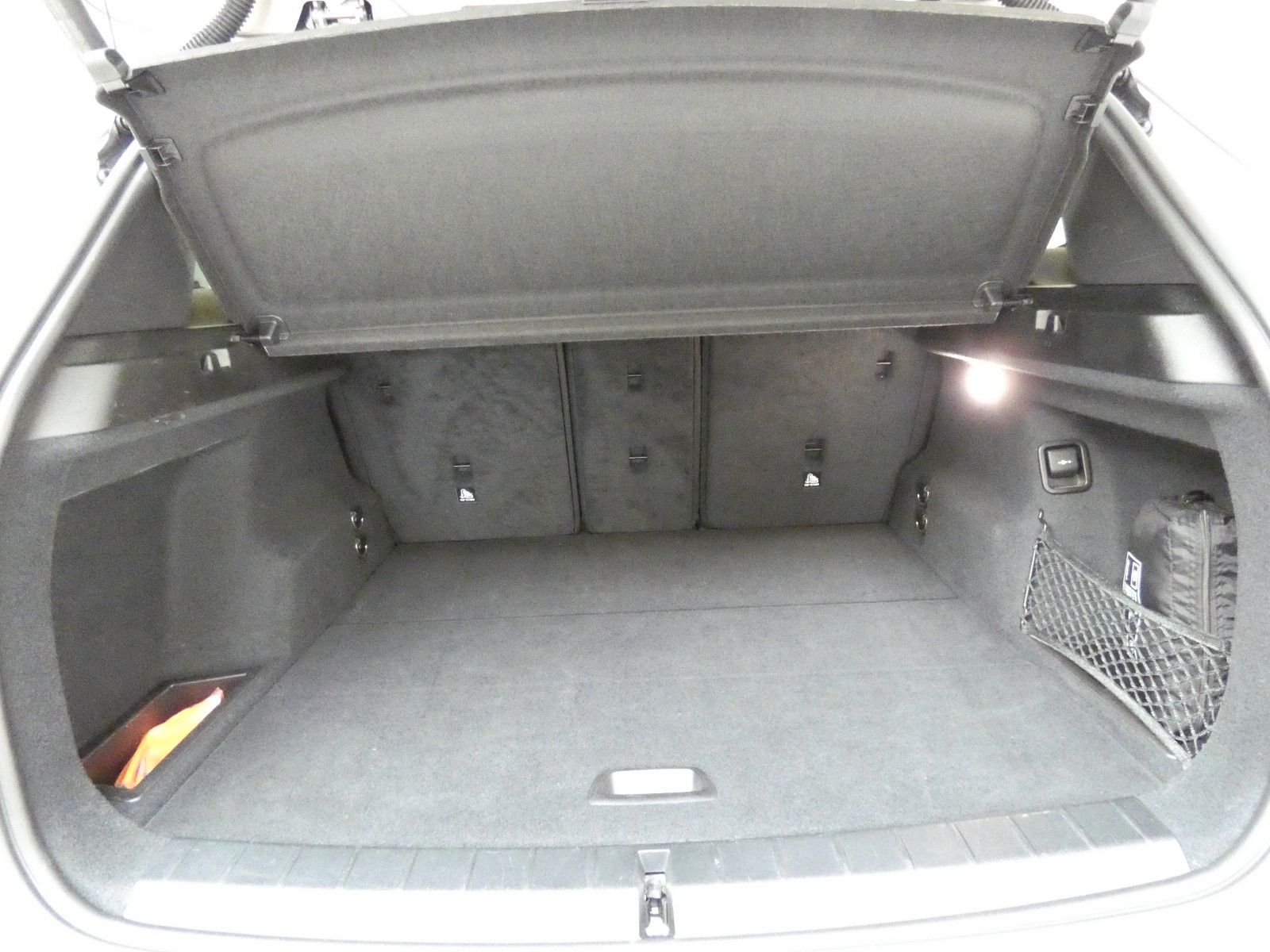 BMW X1 xDrive 25 d Advantage - Samsaru's Car Outlet