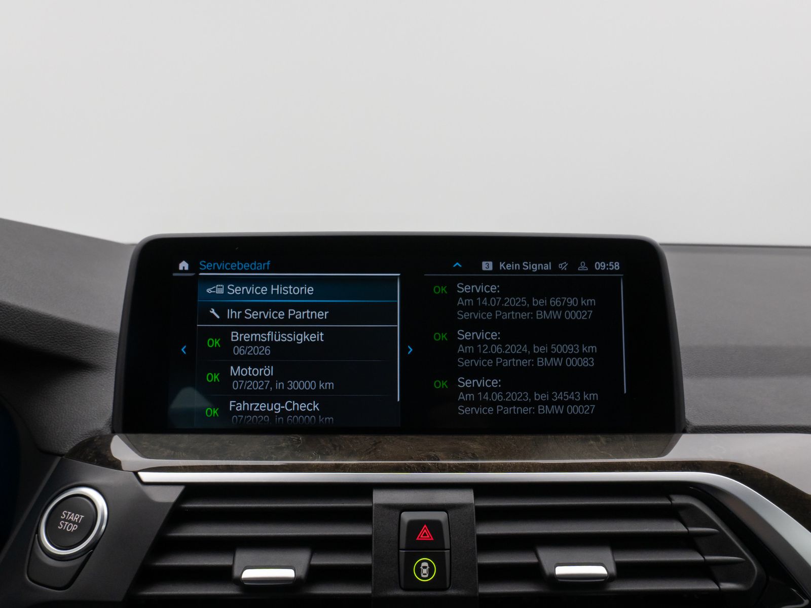 BMW X3 xD30e Kamera DAB HiFi Lenkrhzg Komfort Alarm