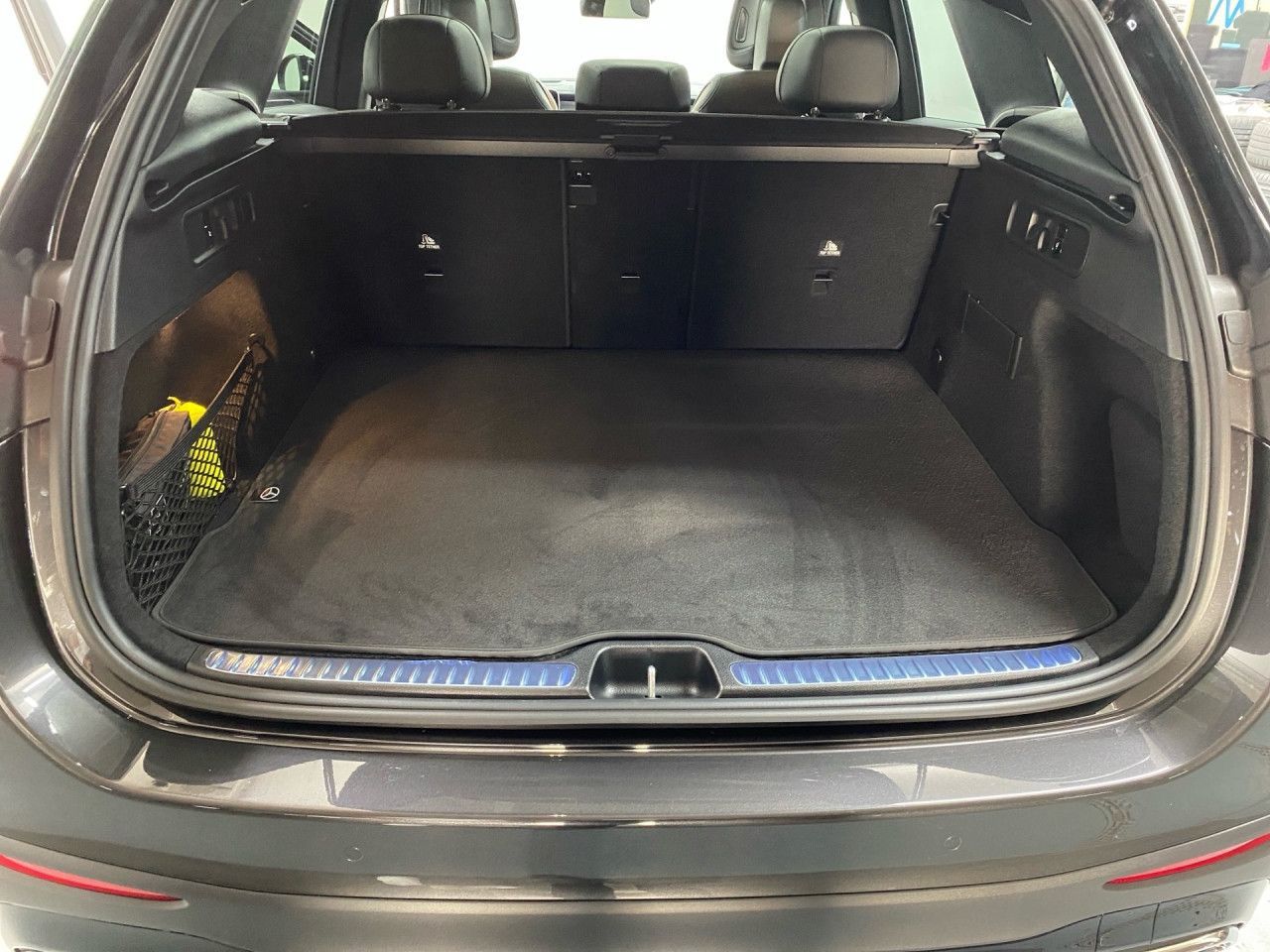 Mercedes-Benz GLC 300 d 4Matic AMG+HUD+PANO+AHK+DIGITAL+360°
