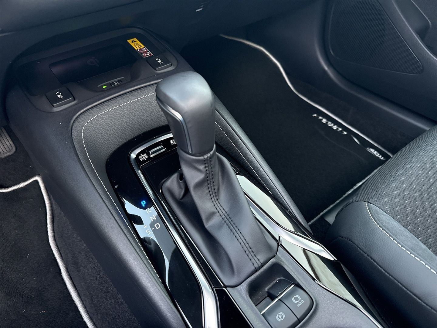 Toyota Corolla Touring Sports 2.0 Hybrid Lounge +Matrix