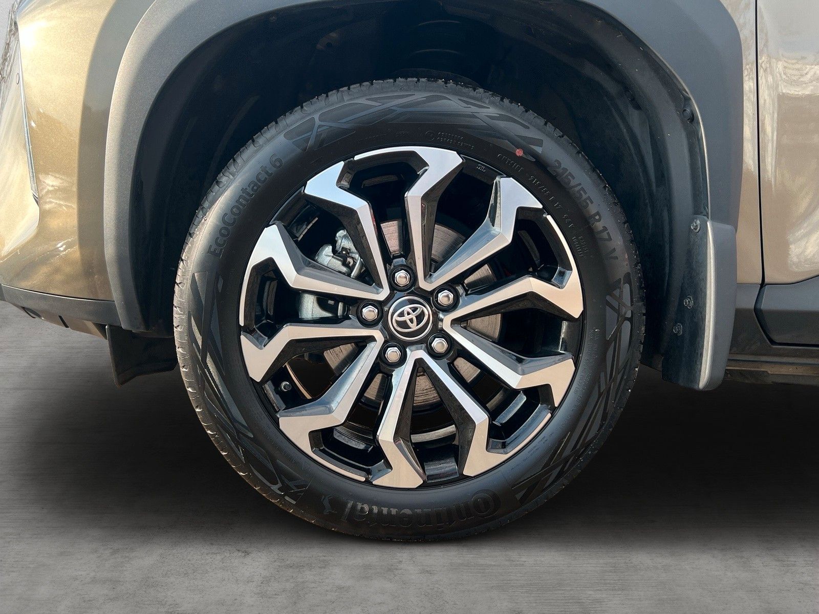 Toyota Yaris Cross 1.5 Hybrid Team D *SAFETY-P.*WINT