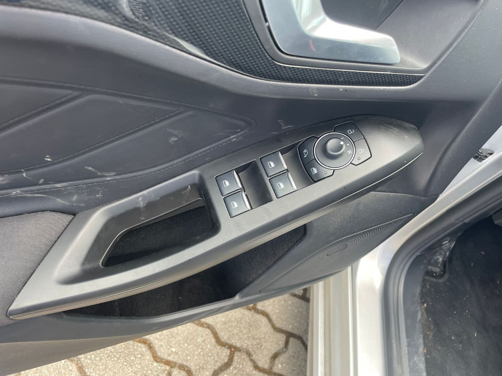 Ford Focus Turnier ST-Line 1.5 Autom,Navi,ALU,ALLWETE