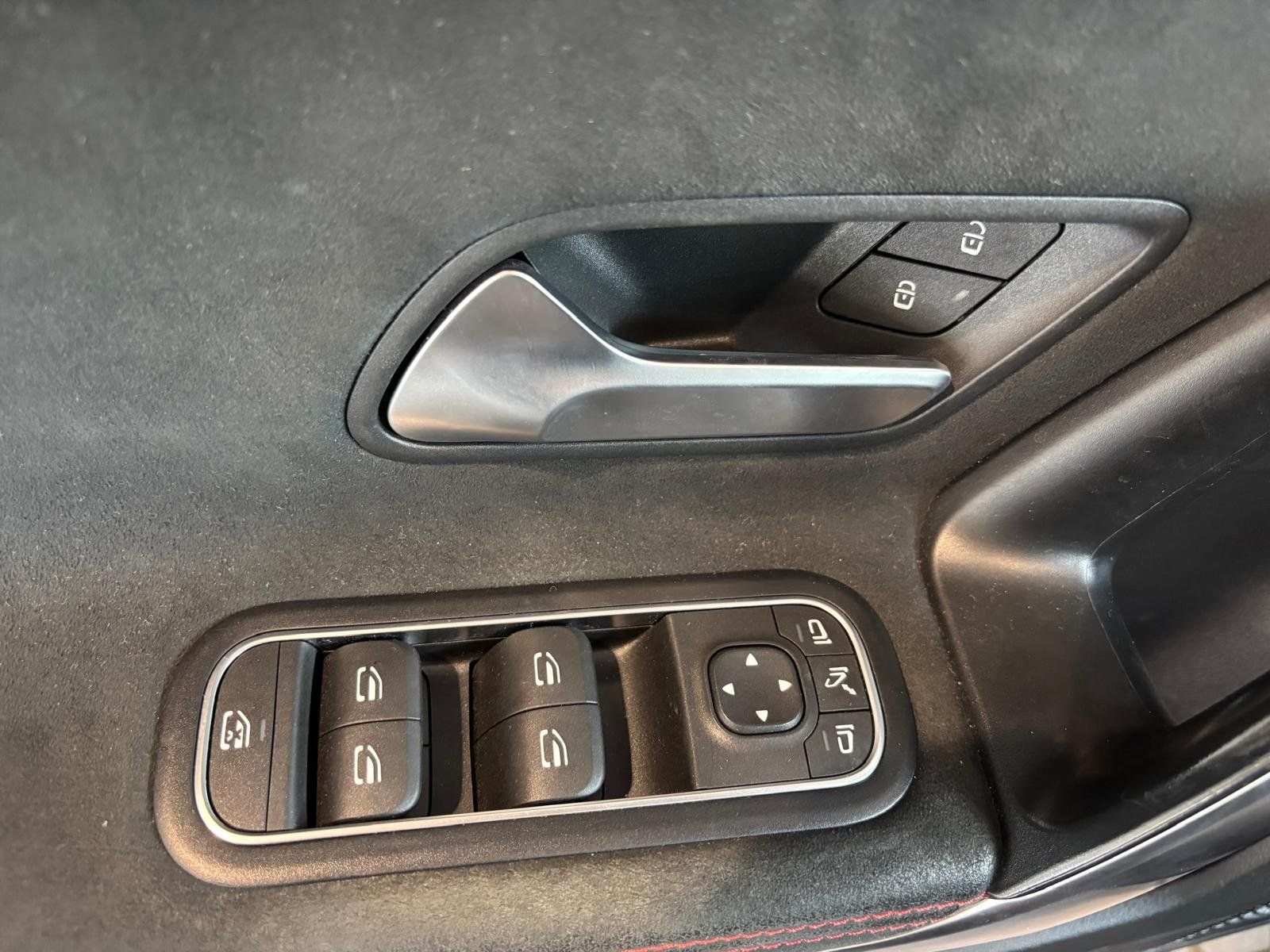 Mercedes-Benz CLA 220 4MATIC Coupé - Samsaru's Car Outlet