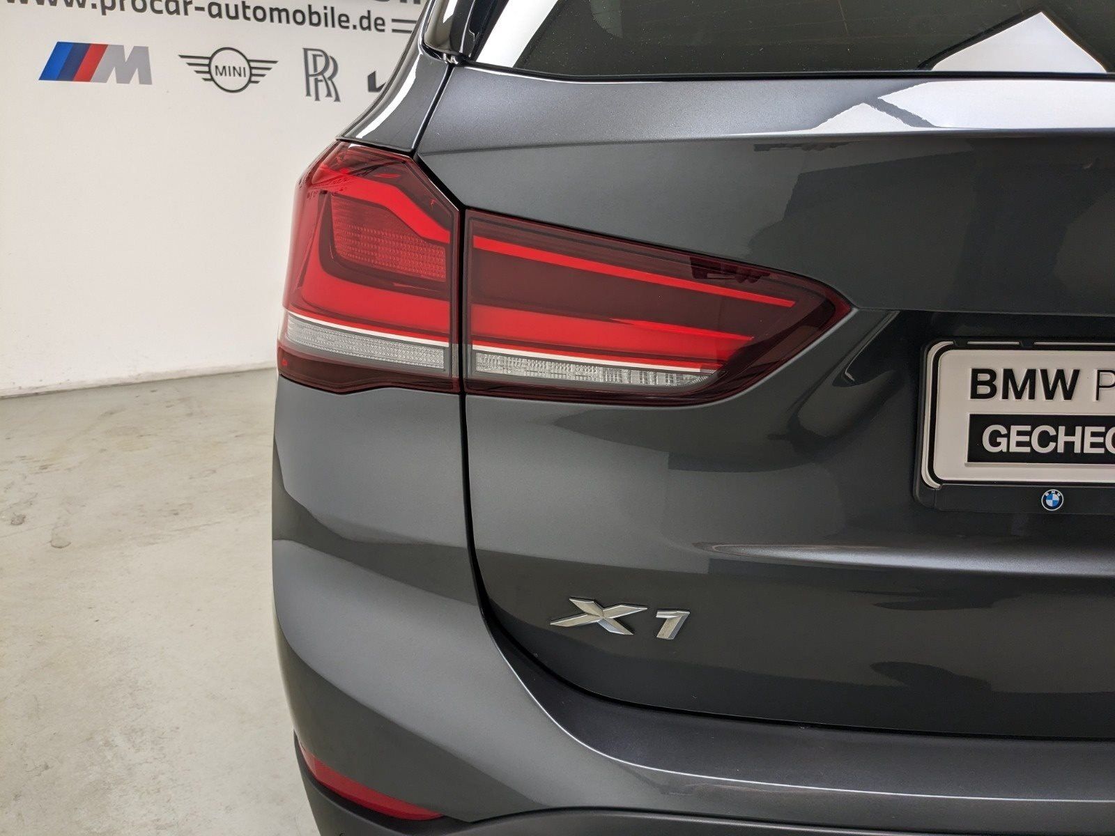 BMW X1 xDrive25e Sport Line - Samsaru's Car Outlet