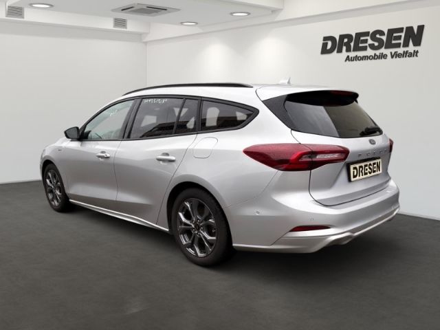 Ford Focus Turnier ST-Line X Automatik AHK-abnehmbar