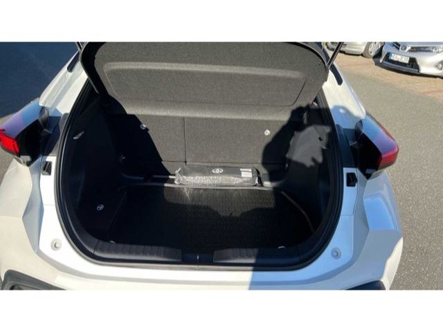 Toyota C-HR 1.8 Hybrid - Samsaru's Car Outlet