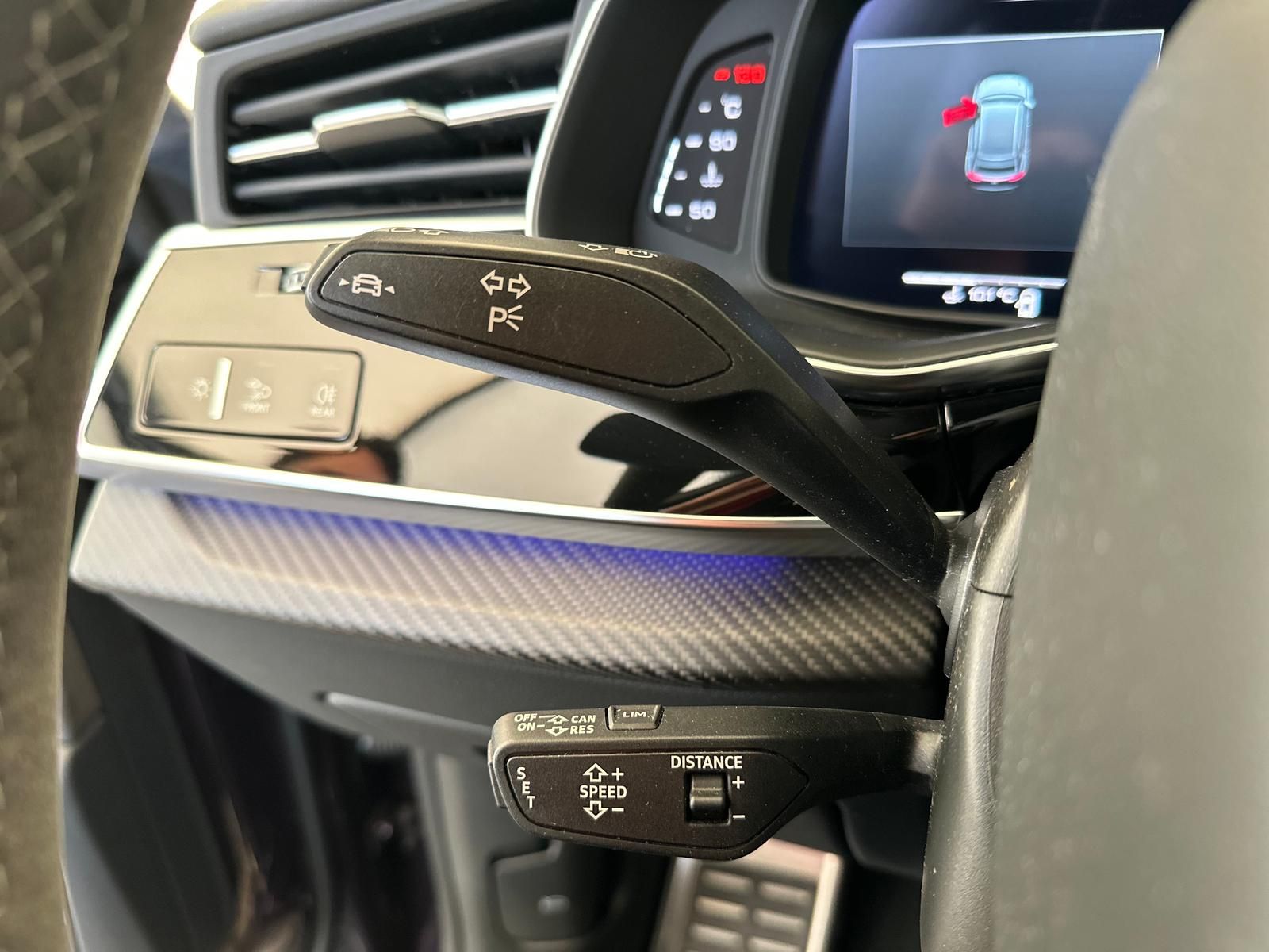 Audi RS Q8 4.0 TFSI quattro VOLL! B&O*SOFTCLOSE*CARBO