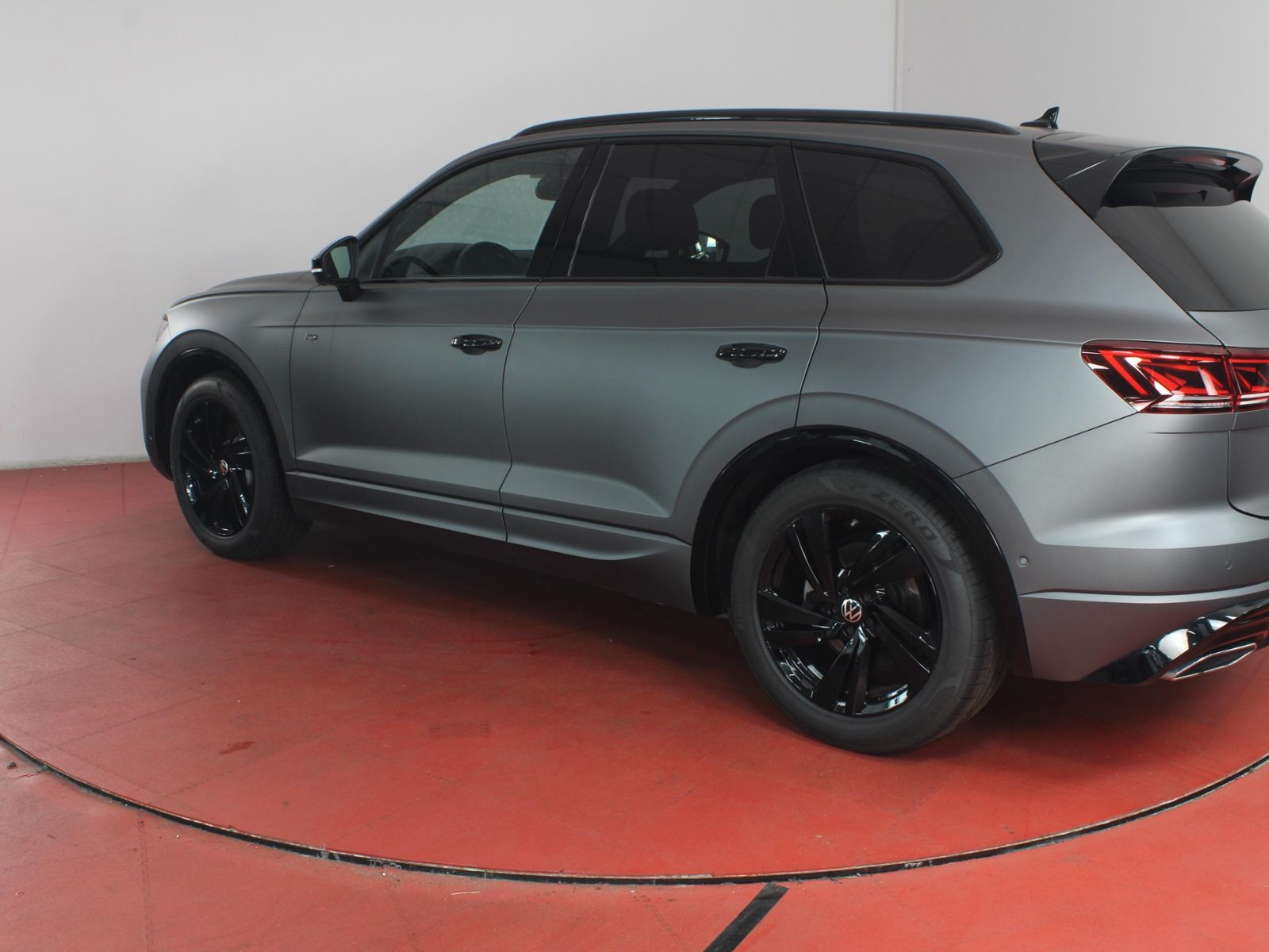 Volkswagen Touareg R-Line Black Style 3.0TDI 584,-ohne Anza