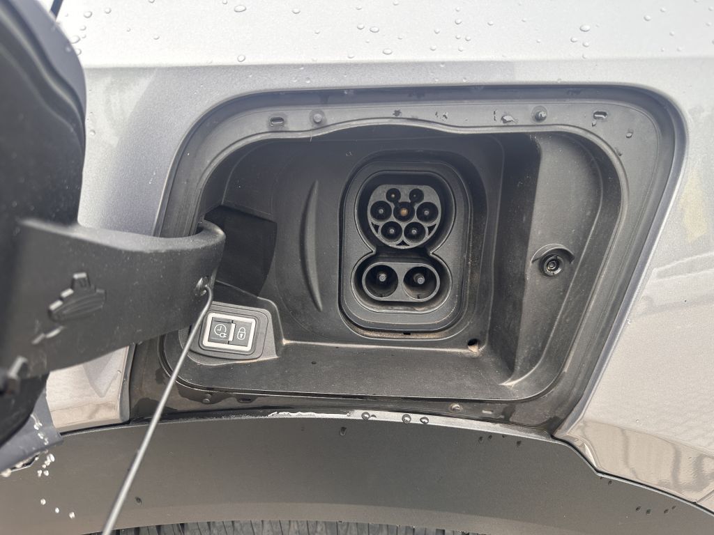 Opel Mokka-e Edition - Samsaru's Car Outlet