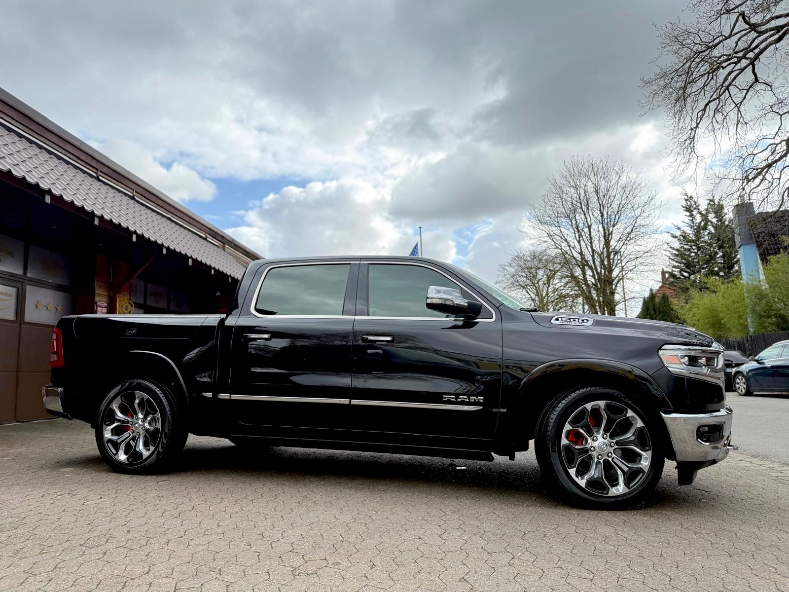Dodge CLEAN-CARFAX*LIMITED*LUFT*AHK*RAMBOX*360°KAMERA*