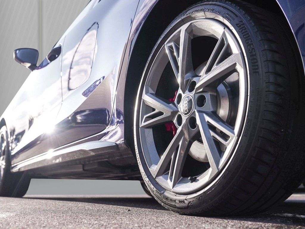 Audi A3 Sportback 45 TFSI e S line S-tron Navi Matrix
