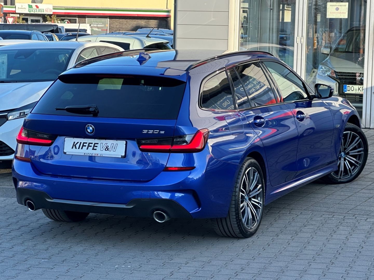 BMW 330 e TOURING M-SPORT - Samsaru's Car Outlet