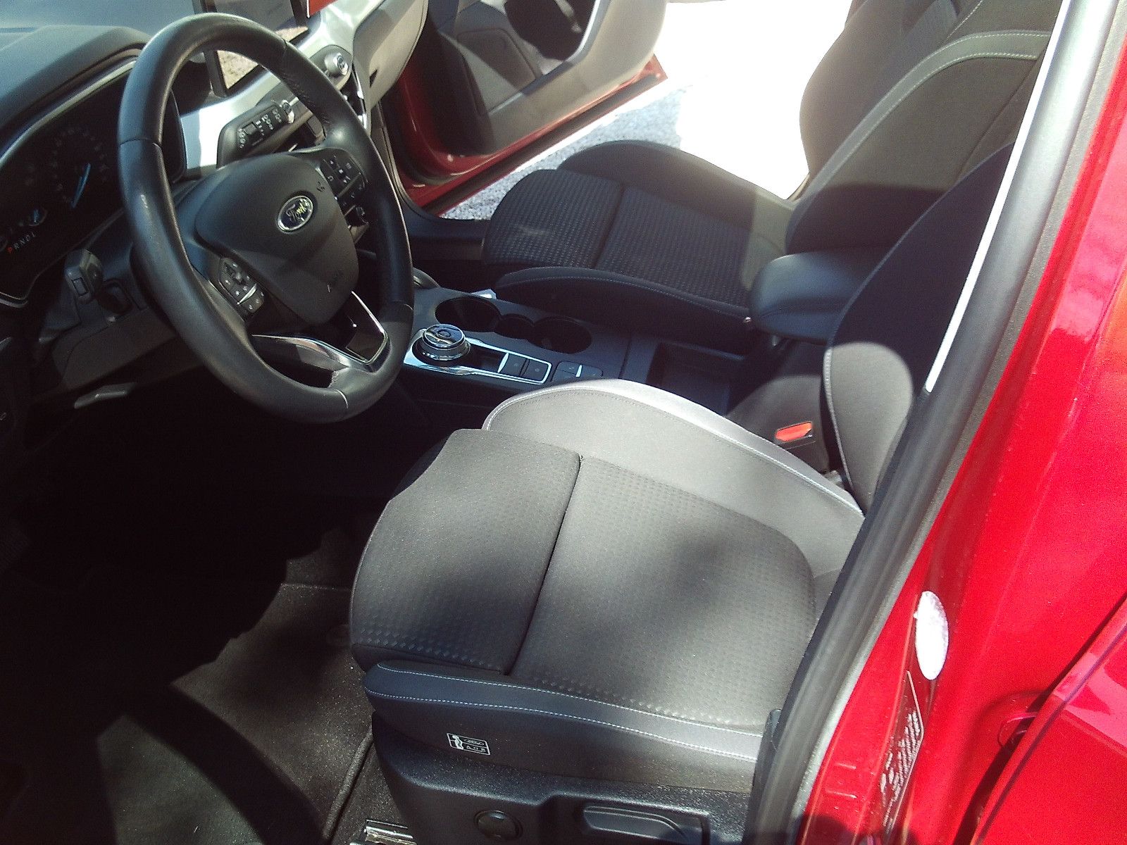 Ford Focus Turnier Cool & Connect - Samsaru's Car Outlet