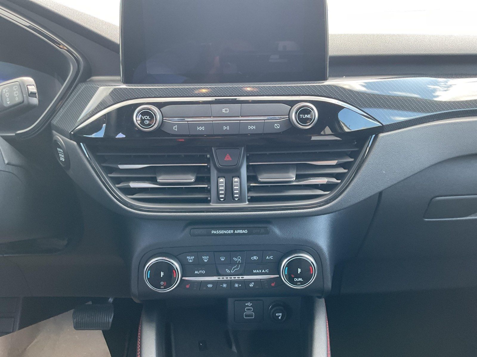 Ford Kuga 2.0 EcoBlue ST-Line - Samsaru's Car Outlet