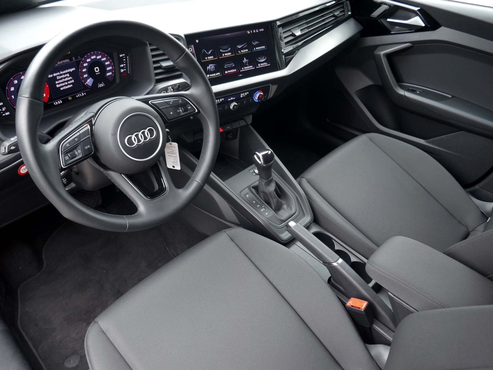 Audi A1 25 Spb. 1.0 TFSI S-tronic | RFK GRA Navi