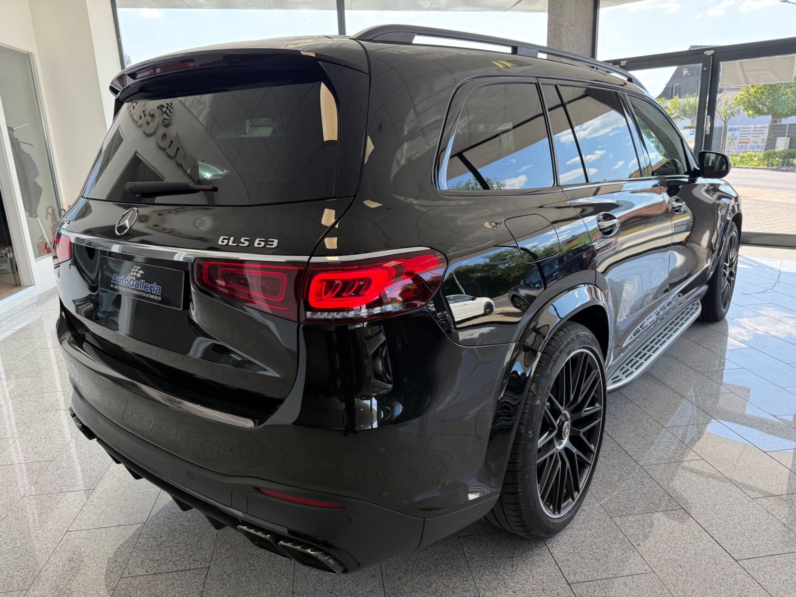 Mercedes-Benz GLS 63 AMG 4M+ - Samsaru's Car Outlet