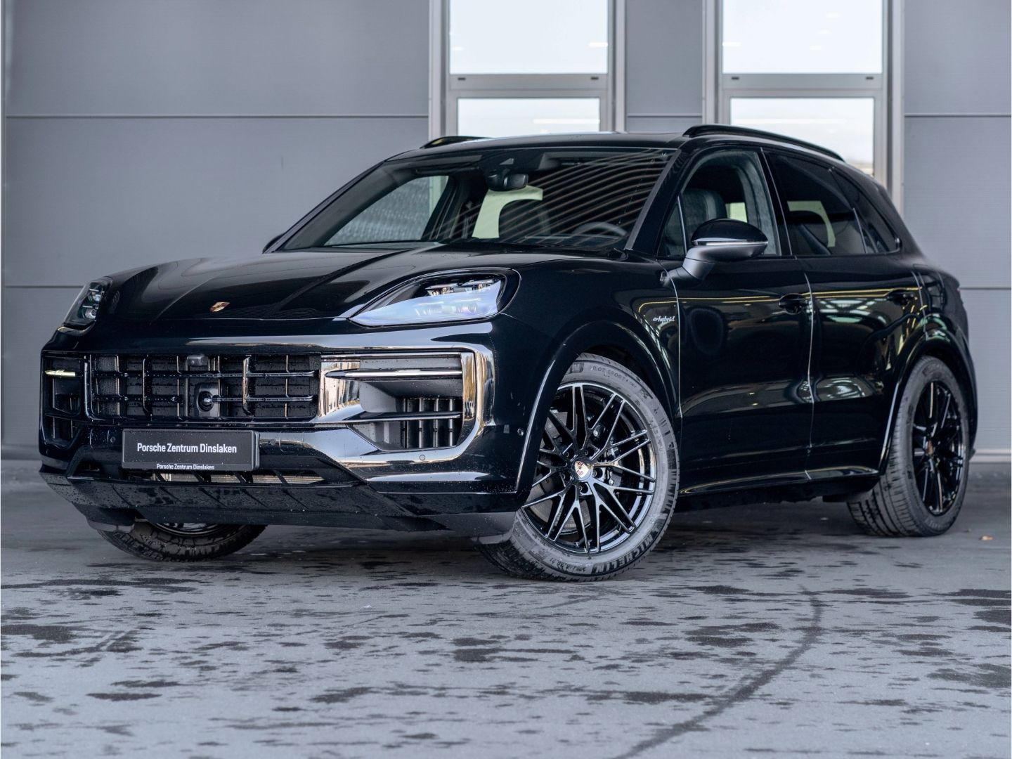 Porsche Cayenne E-Hybrid Hinterachslenkung BOSE HD-Matri