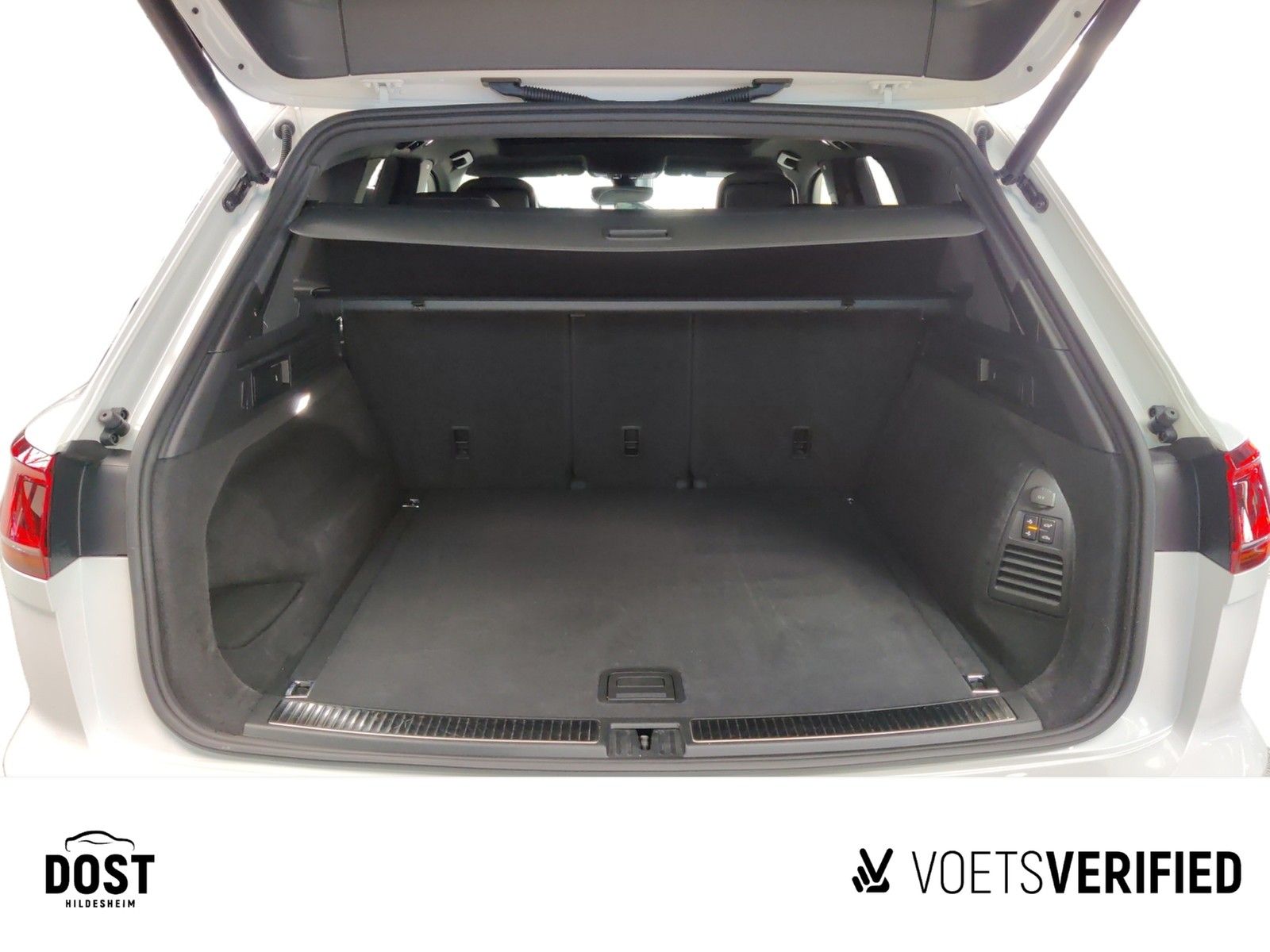 Volkswagen Touareg 4.0 V8 TDI LAST EDITION - Samsaru's Car Outlet