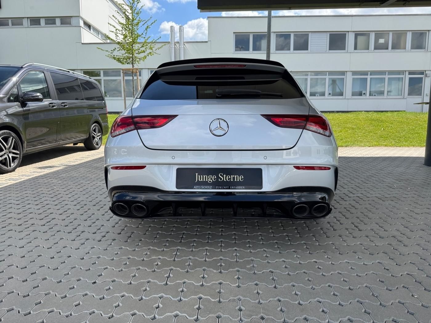 Mercedes-Benz CLA 45 AMG S 4M - Samsaru's Car Outlet