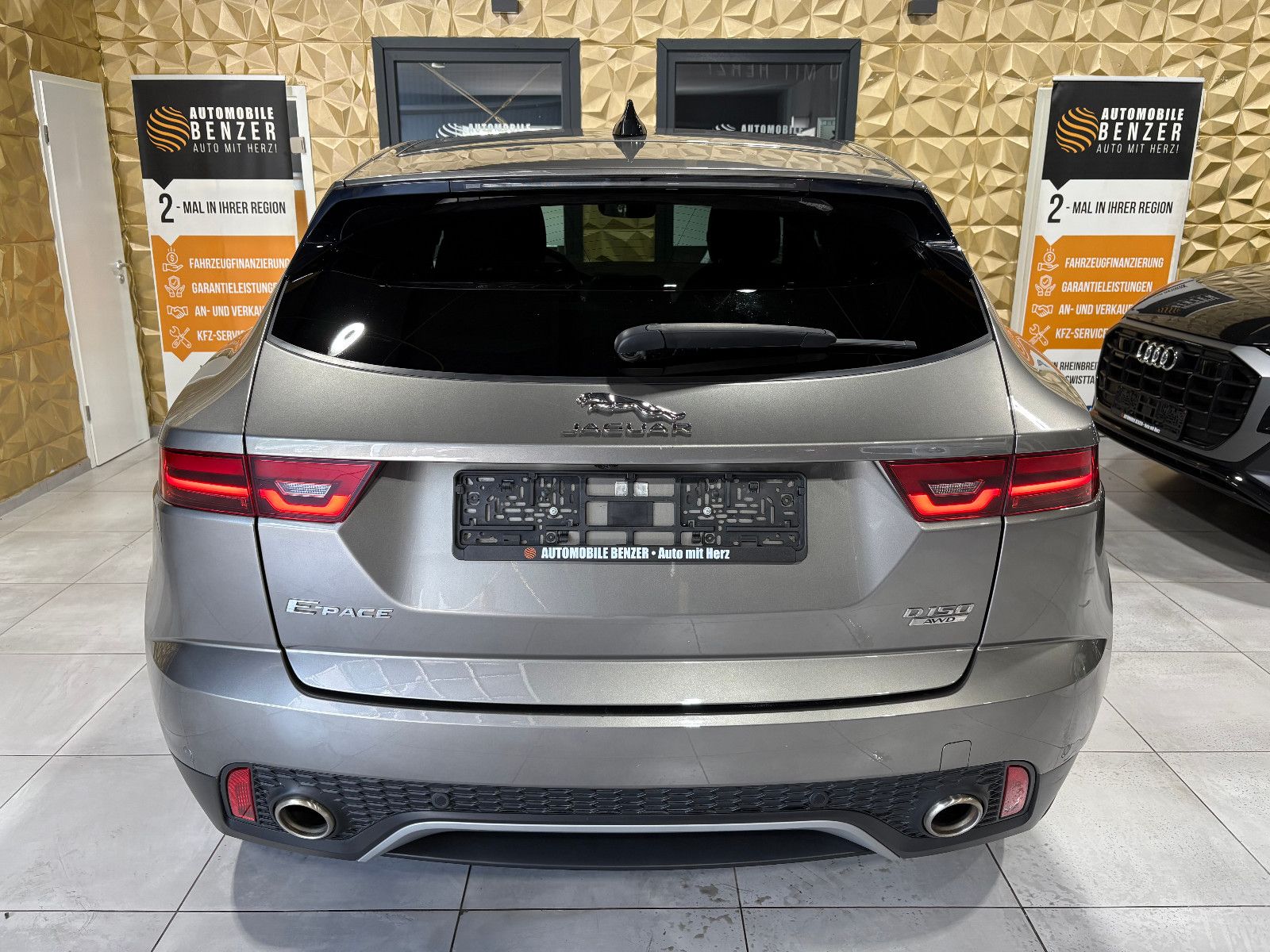 Jaguar E-PACE S/NAVI/KAMERA/APPLE/ACC/SHZ/KLIMA/TOTWINK