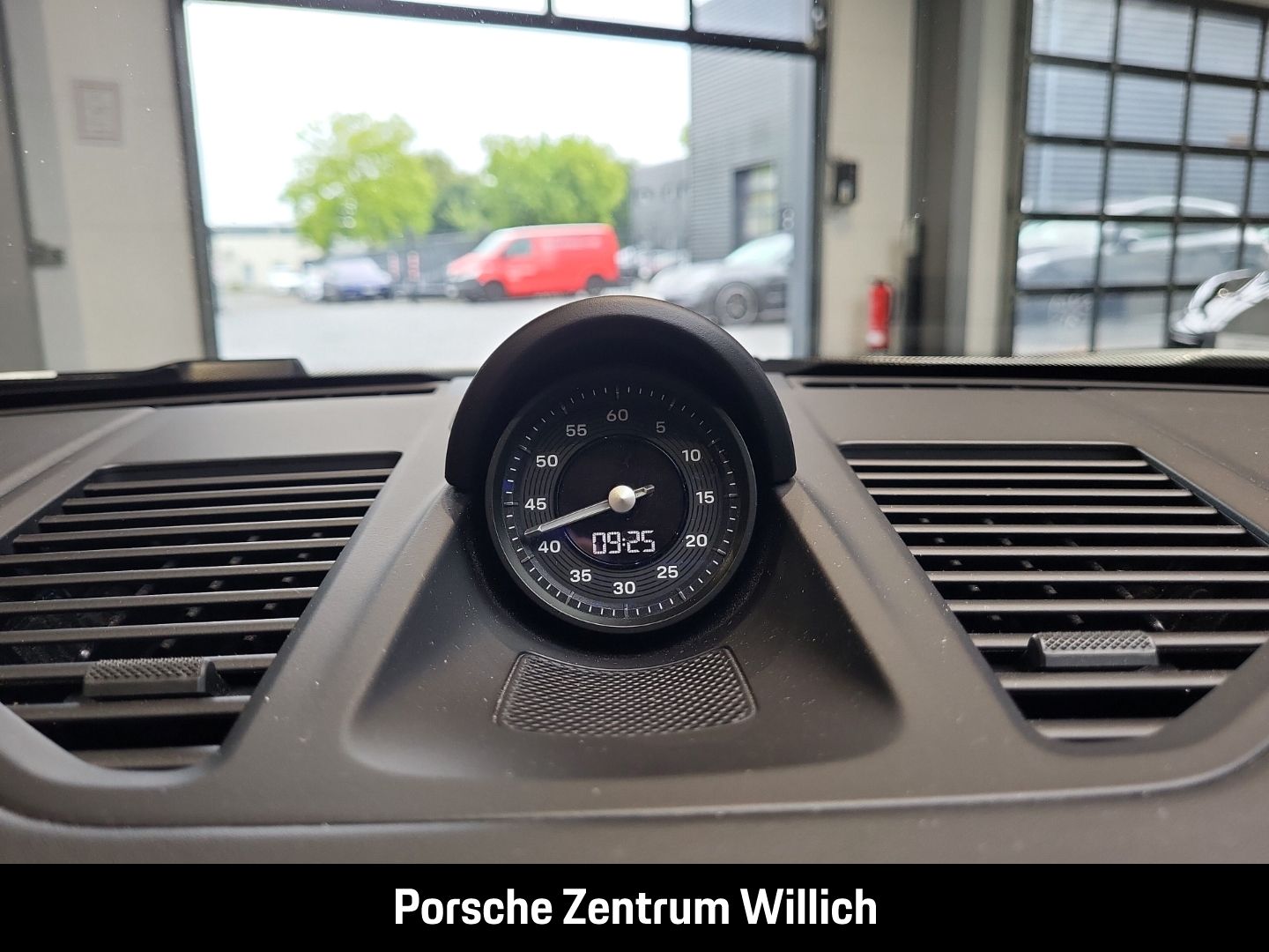 Porsche 992 911 Carrera 4S Cabriolet Hinterachslenkung