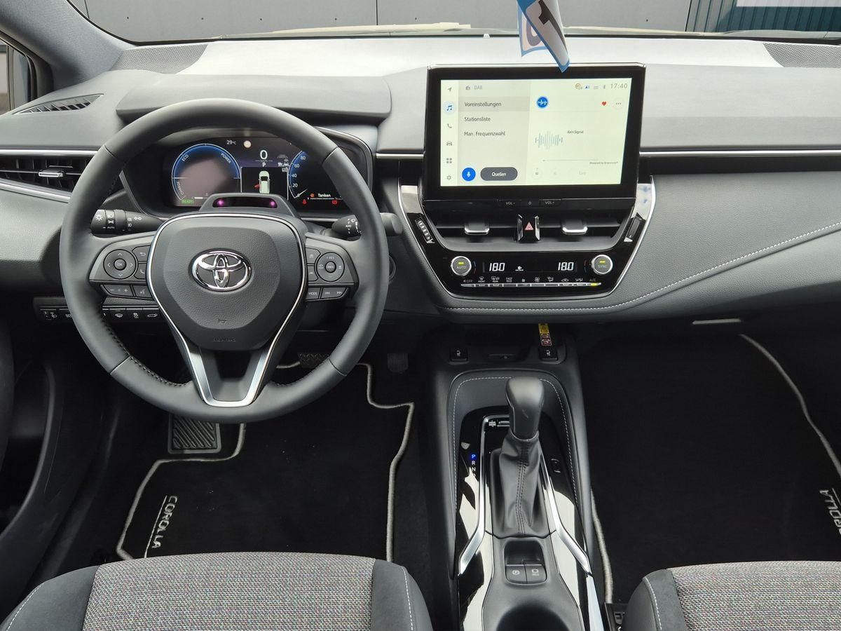 Toyota Corolla TS 1.8 Hybrid Teamplayer