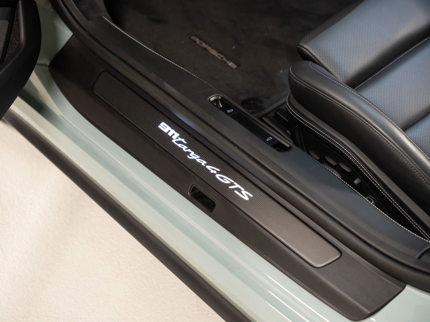 Porsche 992 Targa 4 GTS InnoDrive Burmester Lift-VA