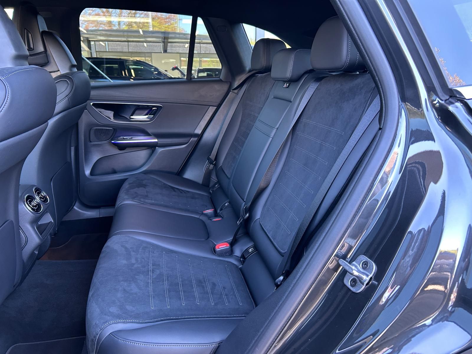 Mercedes-Benz GLC 300 d 4M AMG Line Premium Fahrass+ AHK Distr