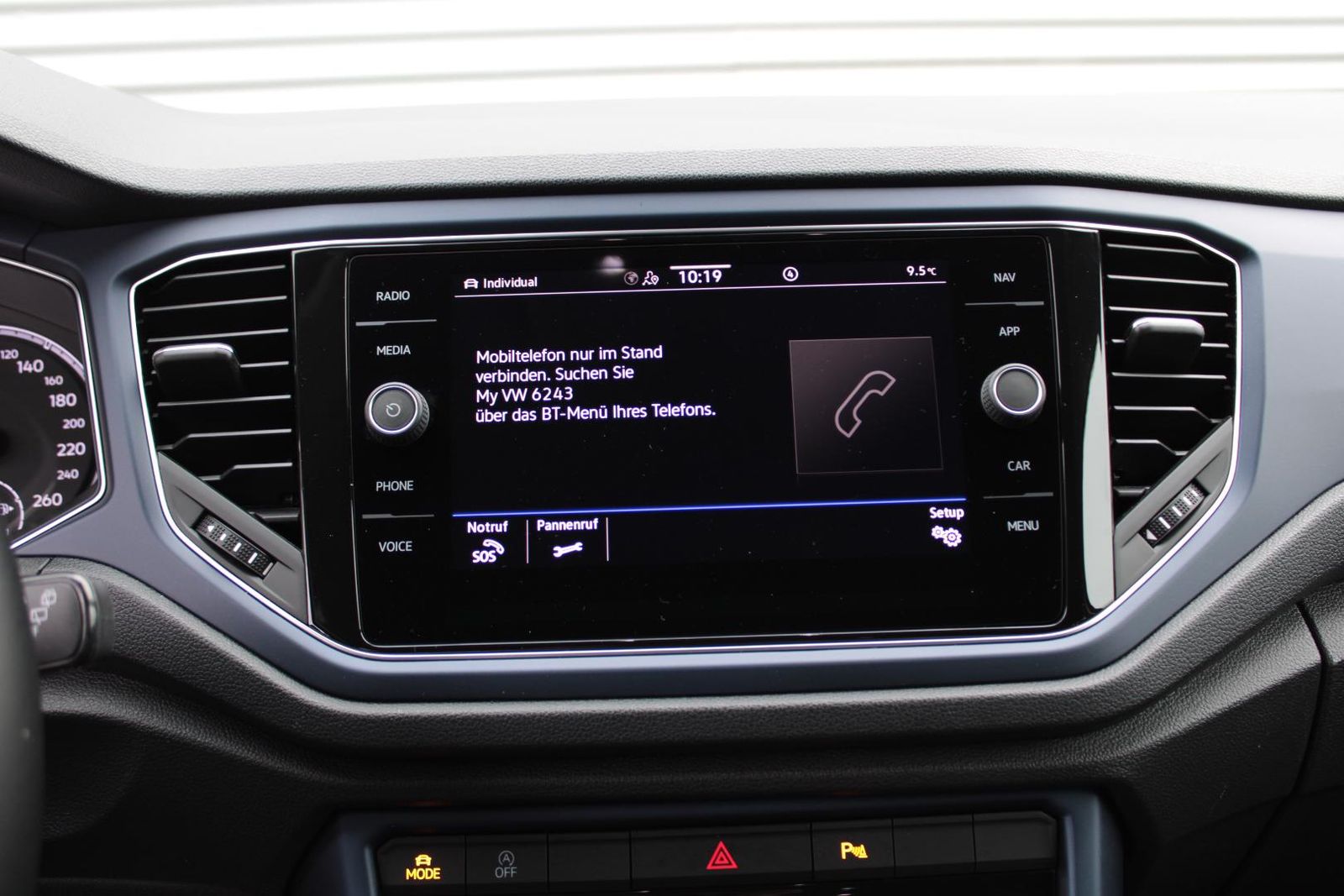 Volkswagen T-ROC United 1.5TSI - Samsaru's Car Outlet