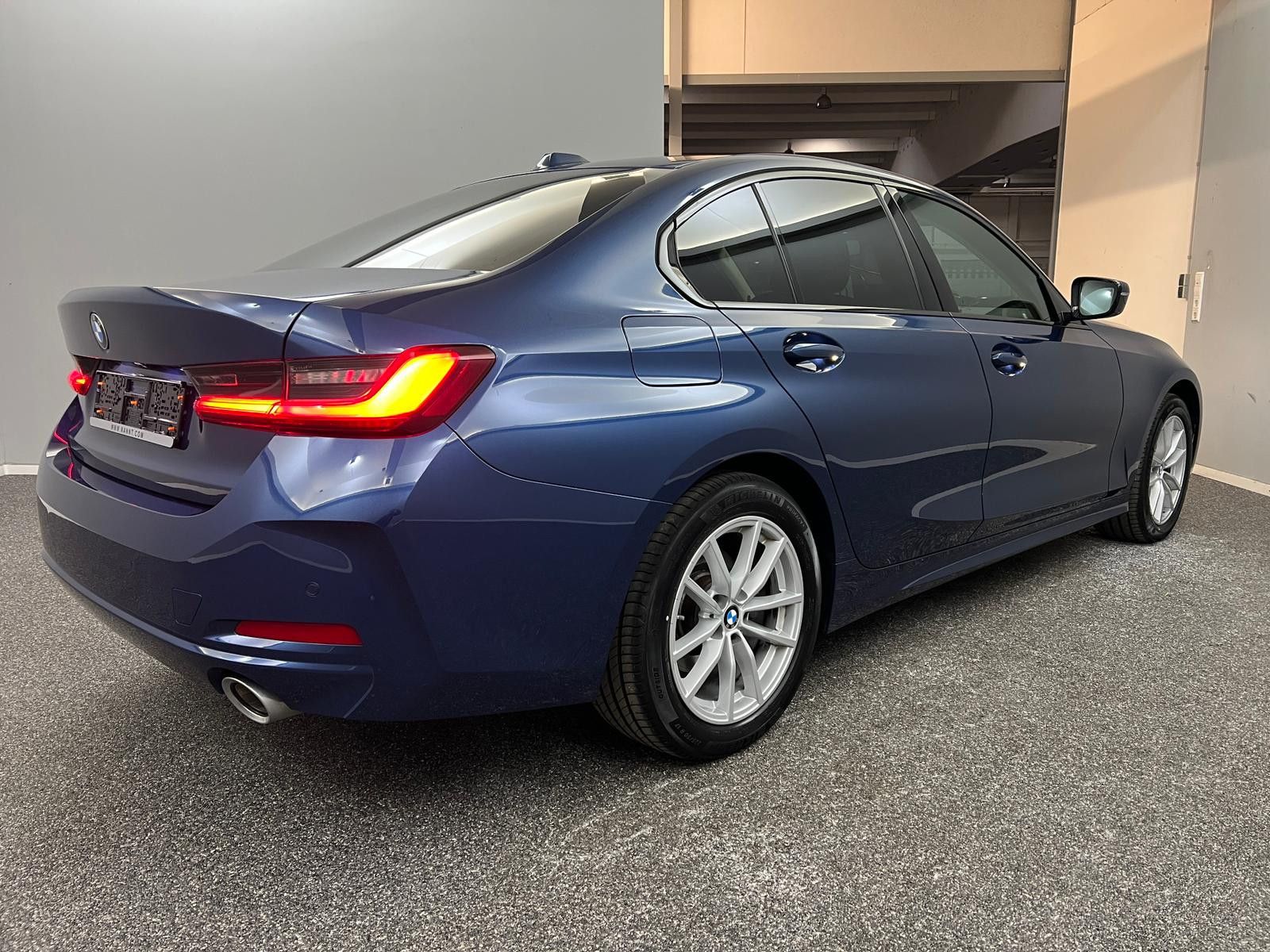 BMW 320d xDrive Limo SHADOW*WIDE*LED*FACELIFT*CARPLY