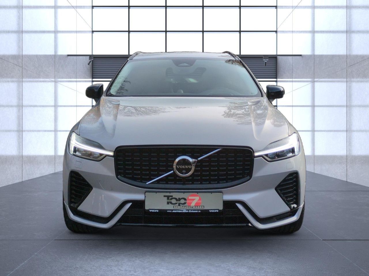 Volvo XC60 T8 Recharge Ultra Dark Plug-In Hybrid AWD