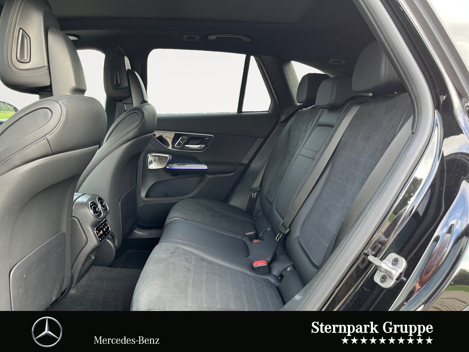 Mercedes-Benz GLC 300 4M AMG Premium Plus +DISTRO+AHK+PSD+HuD+