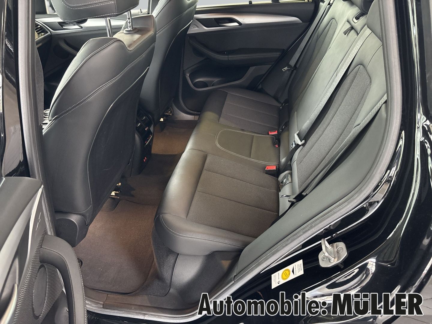 BMW X3 20i - Samsaru's Car Outlet