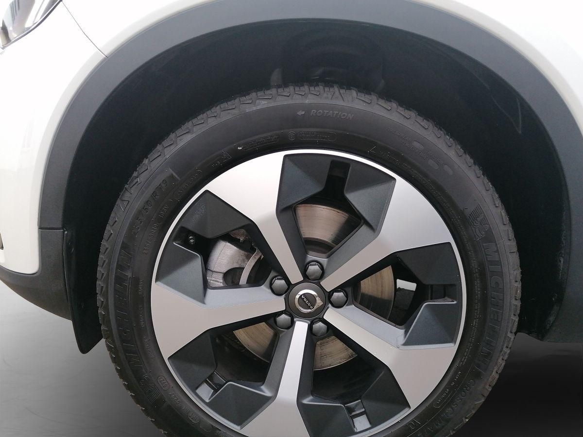 Volvo XC 40 B4 2WD Ultra Dark Aut. Pano Allwetter AHK