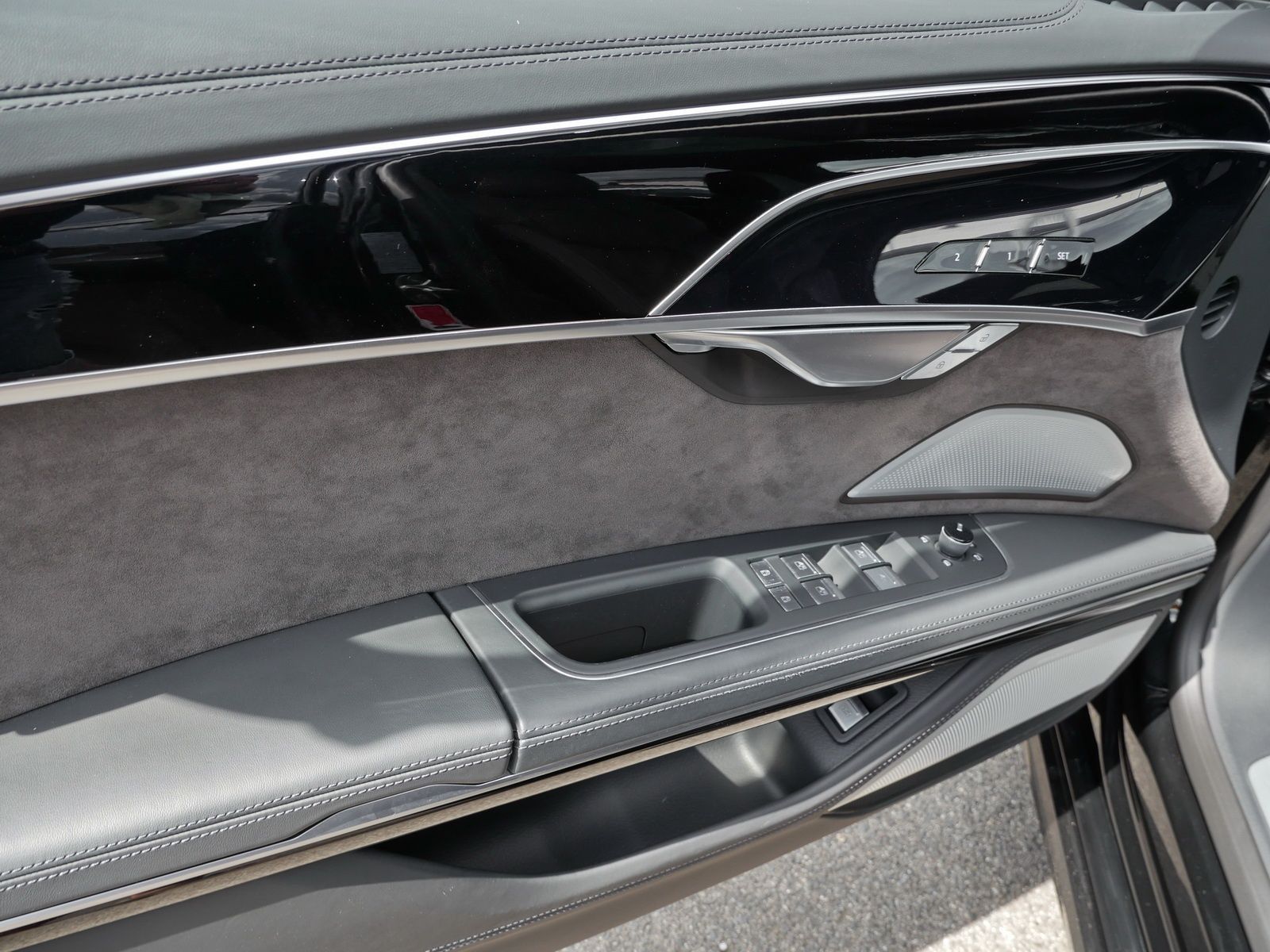 Audi A8 50 TDI B&O advance S Sitze S LINE - Samsaru's Car Outlet