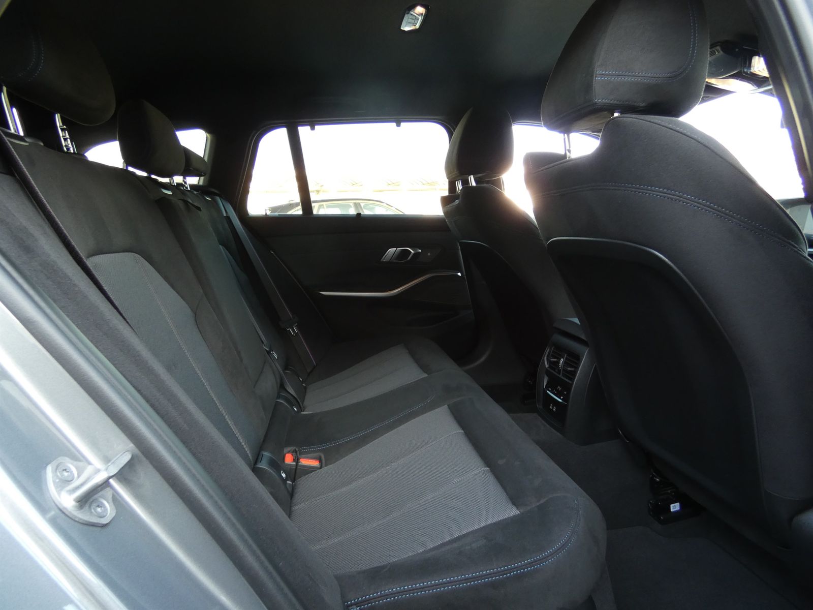 BMW 318d Touring M Sportpaket HK HiFi DAB LED Shz