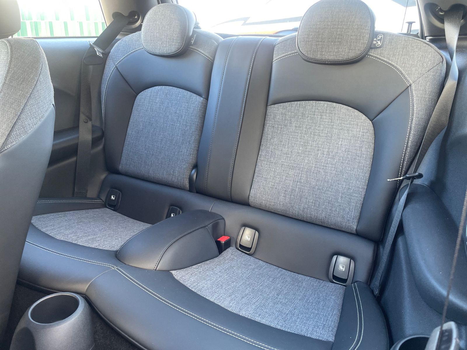 MINI ONE Classic - Samsaru's Car Outlet