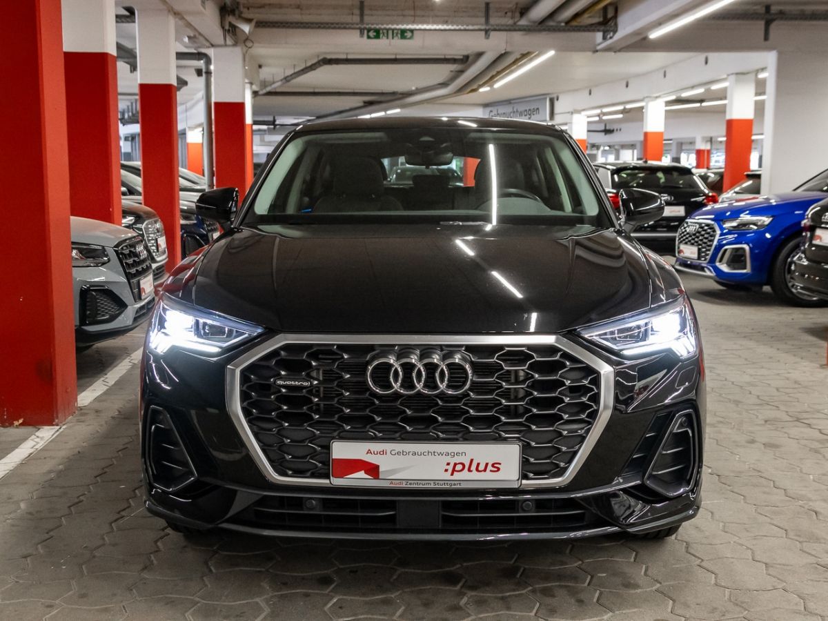 Audi Q3 Sportback 45 TFSI qu design selection - Samsaru's Car Outlet