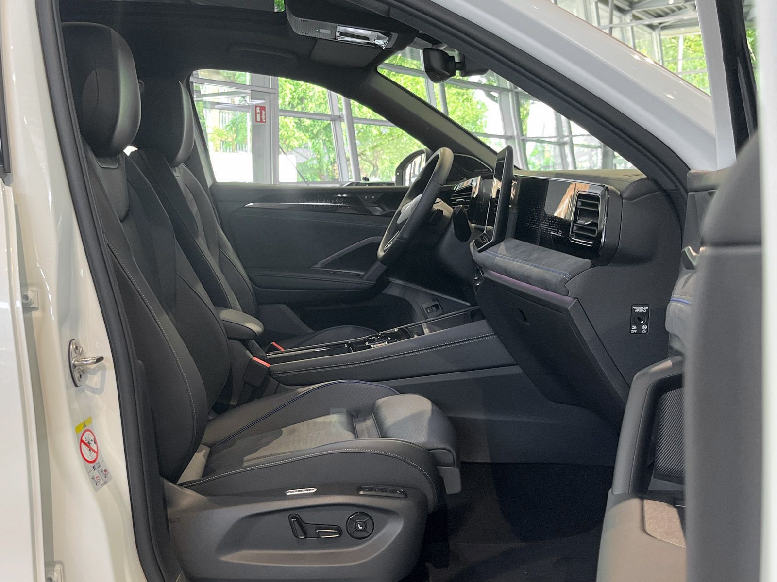 Volkswagen Tiguan 2.0 TSI DSG R-Line 4M Panorama 360°