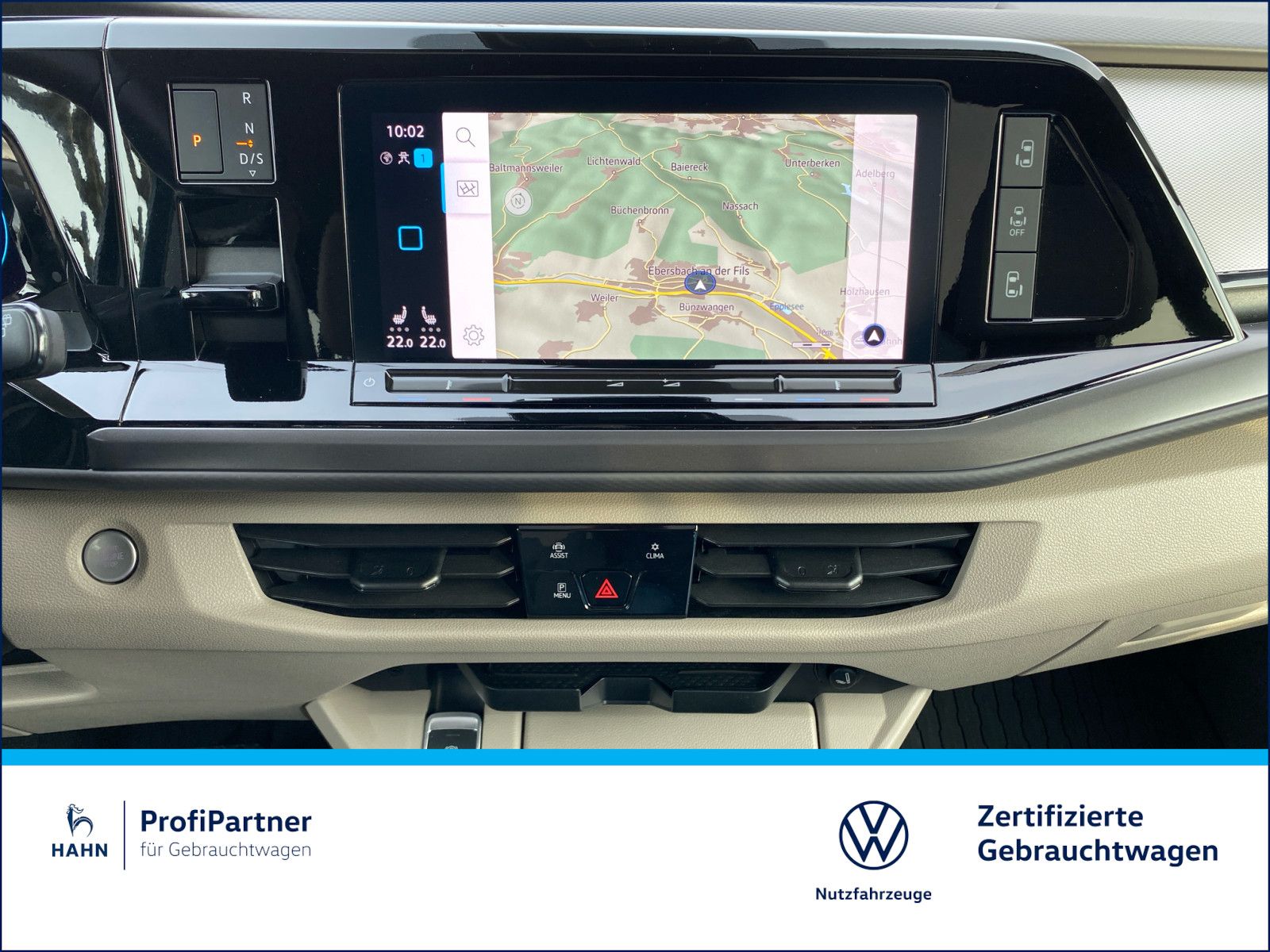 Volkswagen T7 Multivan 2.0TDI - Samsaru's Car Outlet