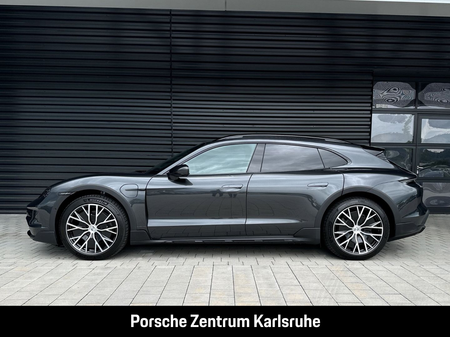 Porsche Taycan 4 Cross Turismo Offroad HA-Lenkung InnoDr