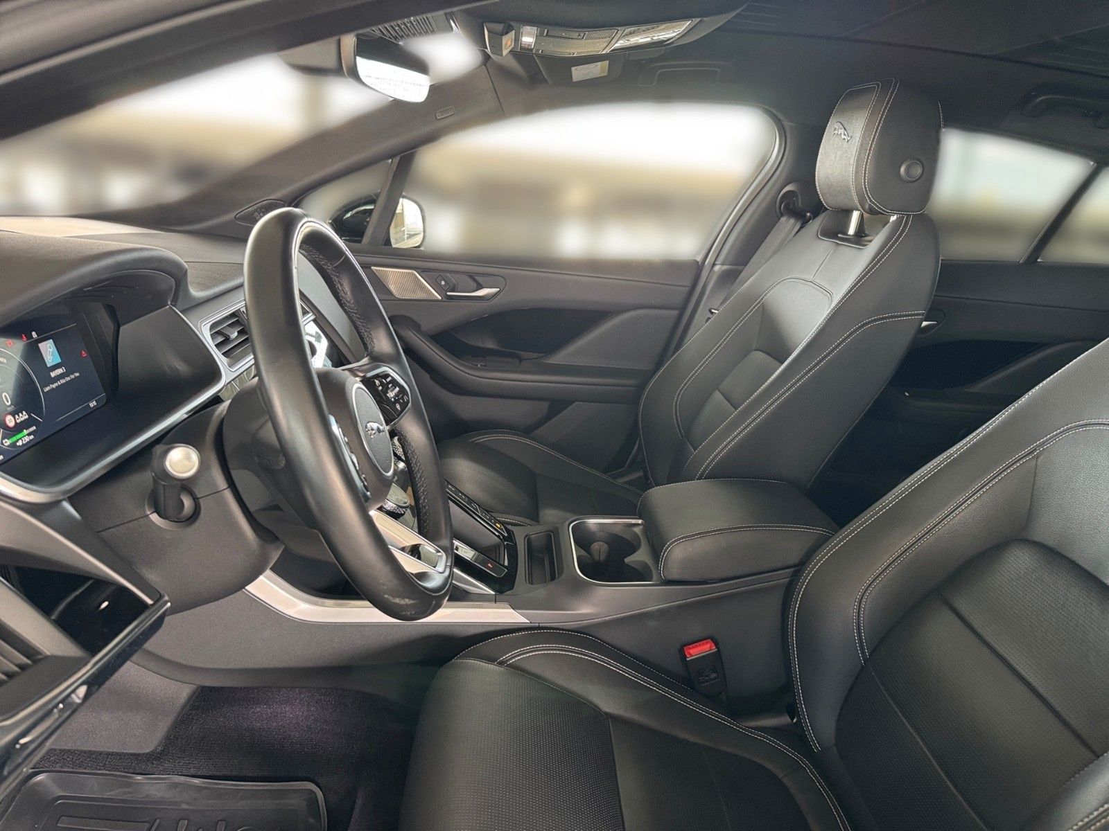 Jaguar I-Pace EV400 SE