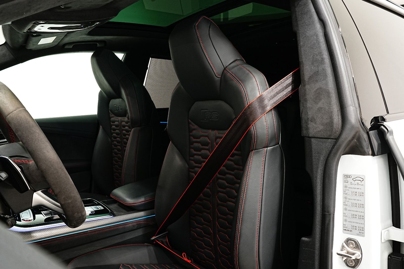 Audi RSQ8 4.0|HUD|KERAMIK|CARBON|SOFT|LUFT|3D|MASSAG|