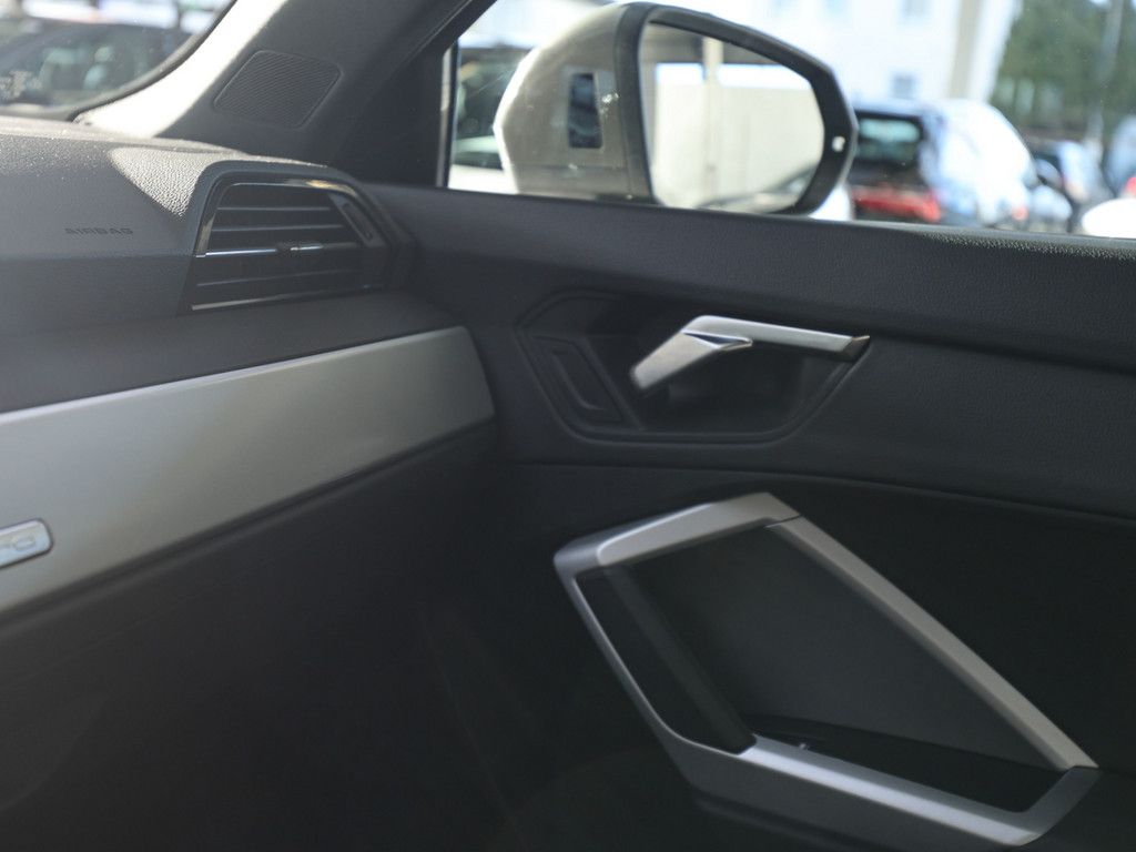 Audi Q3 advanced 35 TDI quattro S tronic - Samsaru's Car Outlet