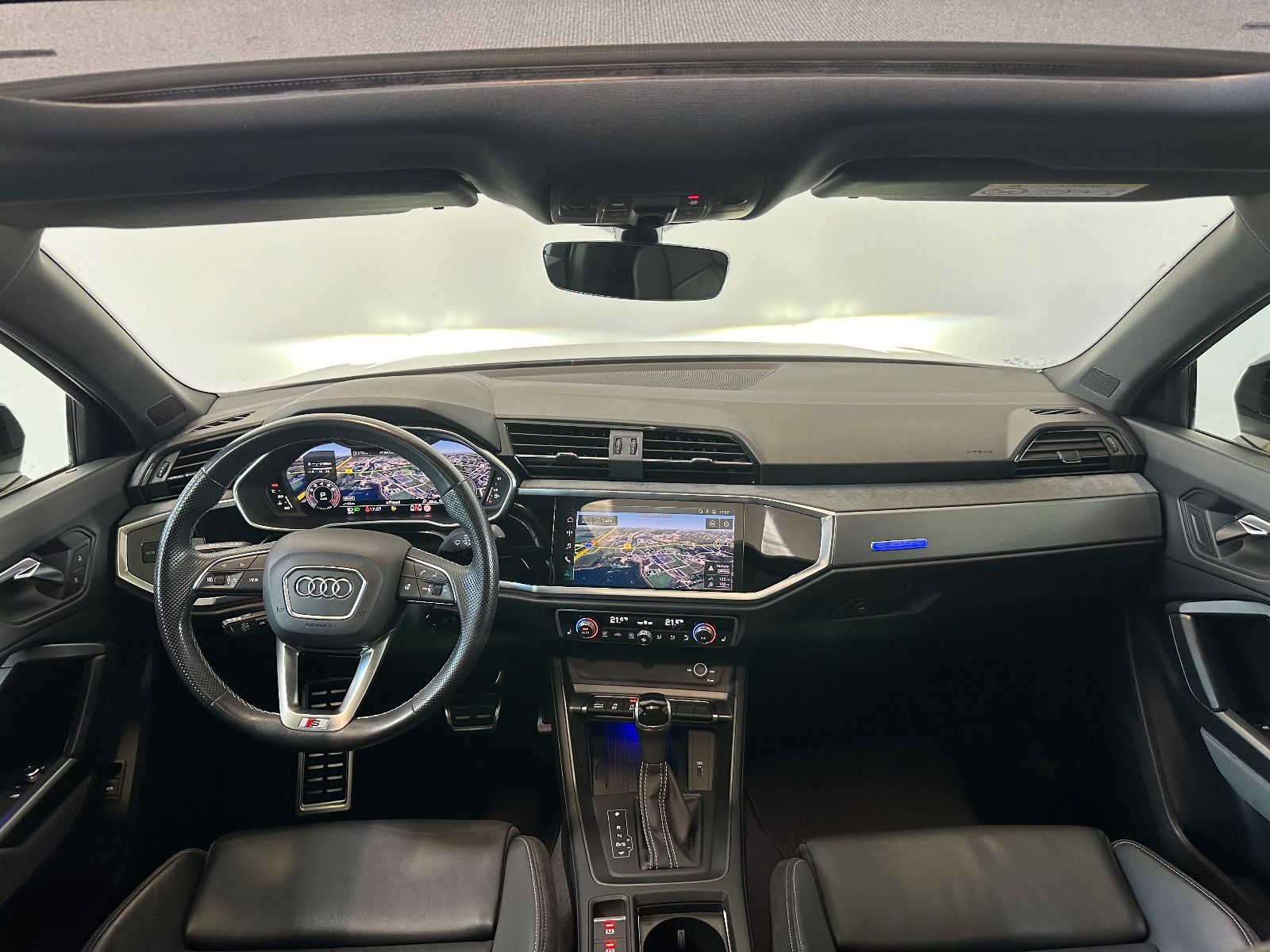 Audi Q3 Sportback 45 TFSI qu S line - Samsaru's Car Outlet