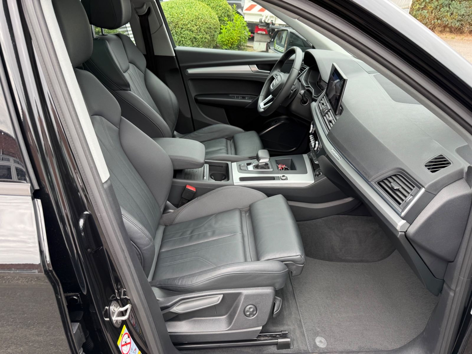 Audi Q5 40 TDI quattro - Samsaru's Car Outlet