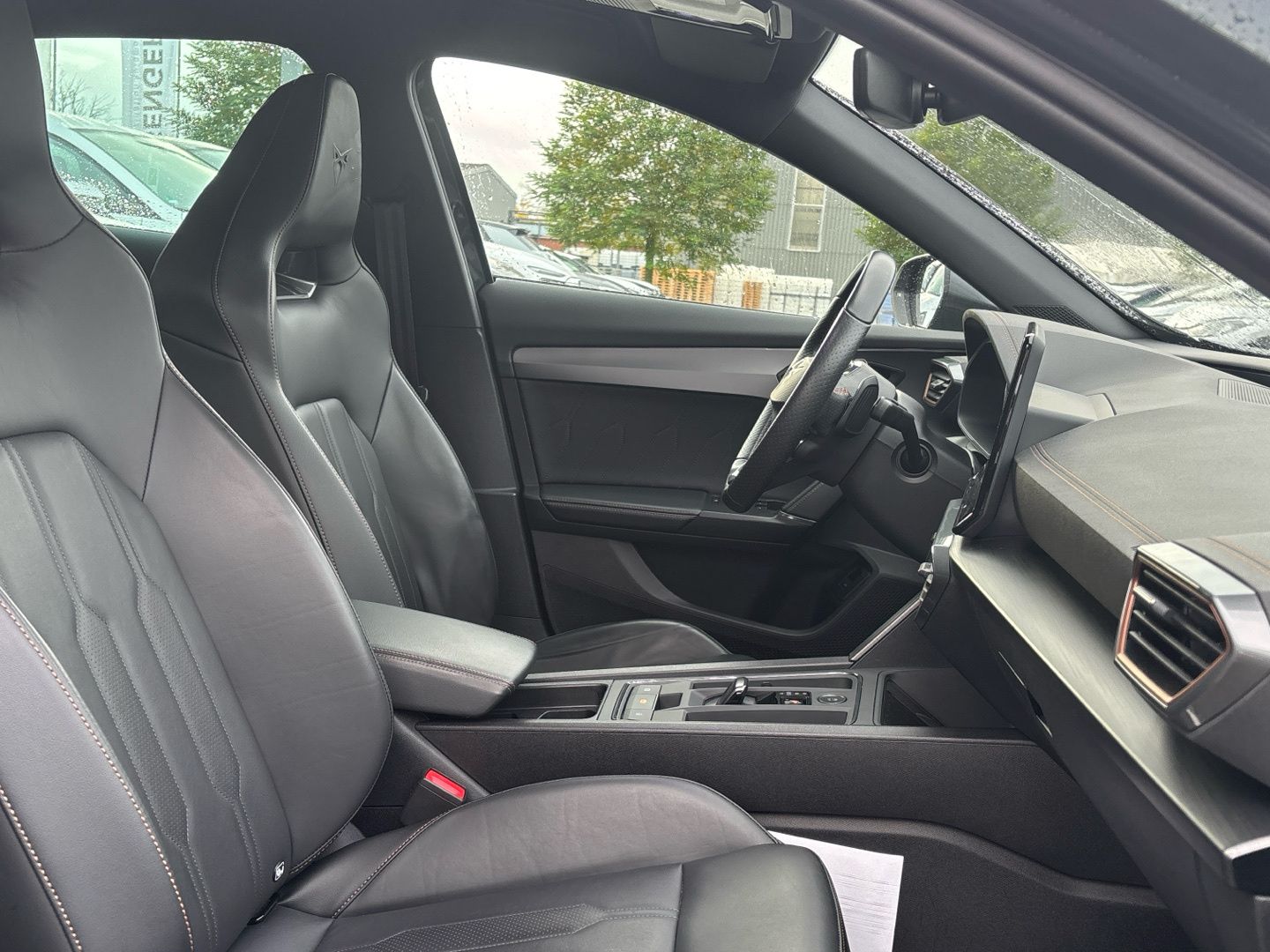 Cupra Formentor 2.0 TSI CarPlay LED AHK Digi-Cockpit