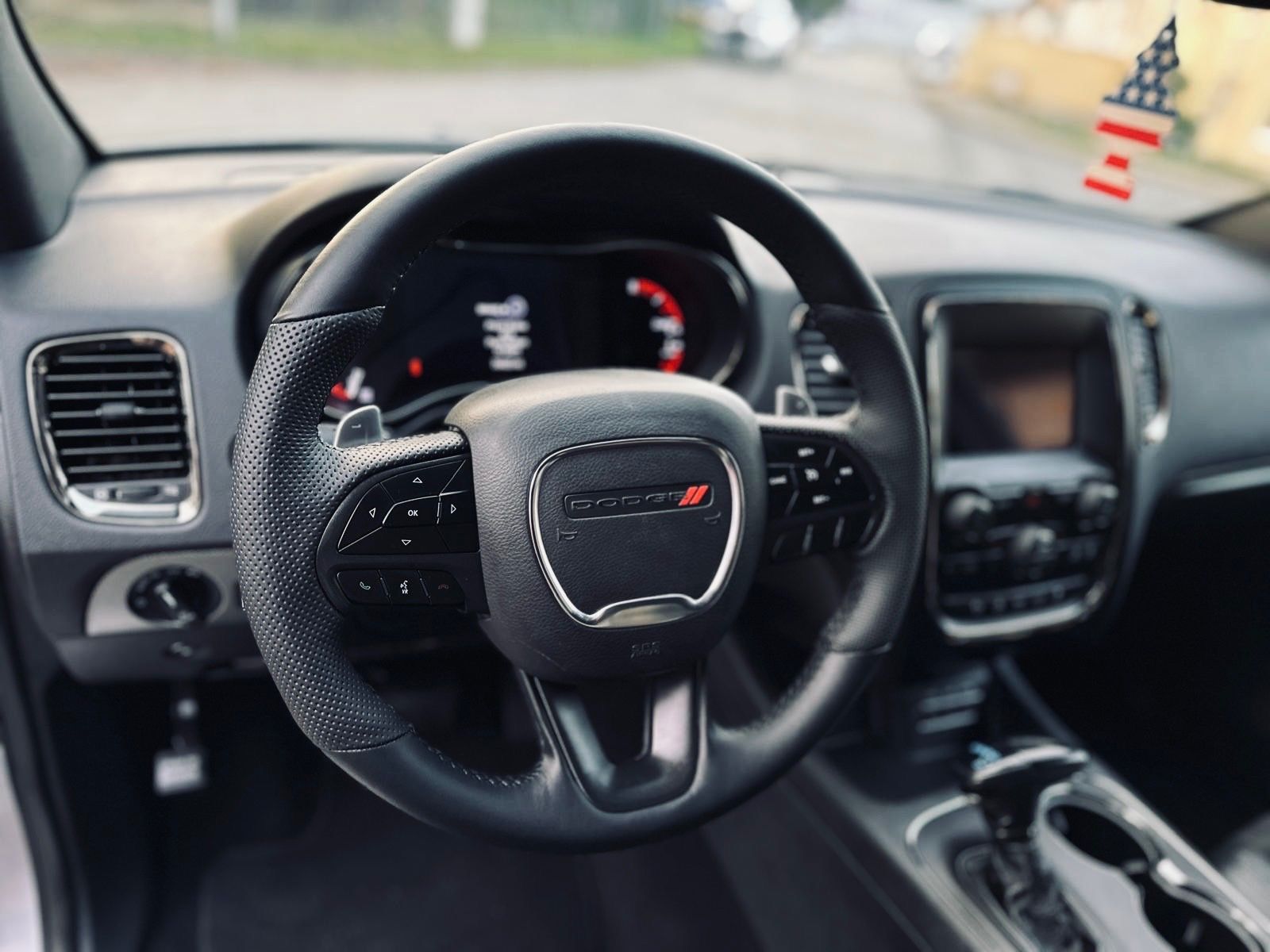 Dodge 3,6 V6*LED*PDC*LEDER*7 SITZER*20 ZOLL*NAVI*